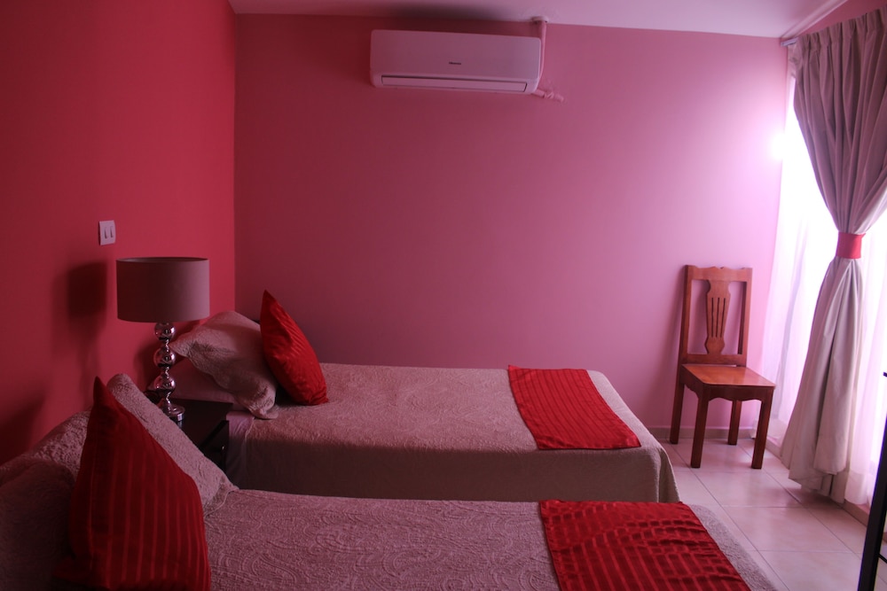 Basic Quadruple Room photo 3