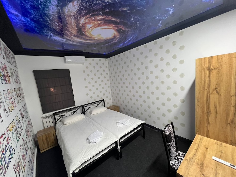Basic Twin Room photo 1