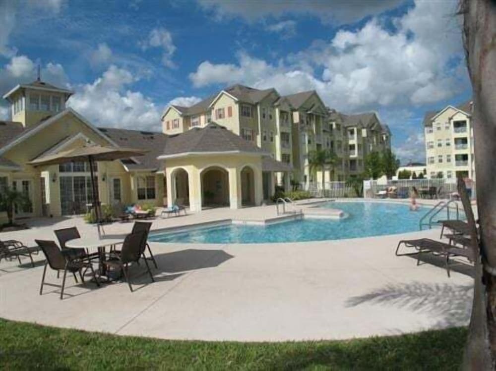 Condo, 2 Bedrooms