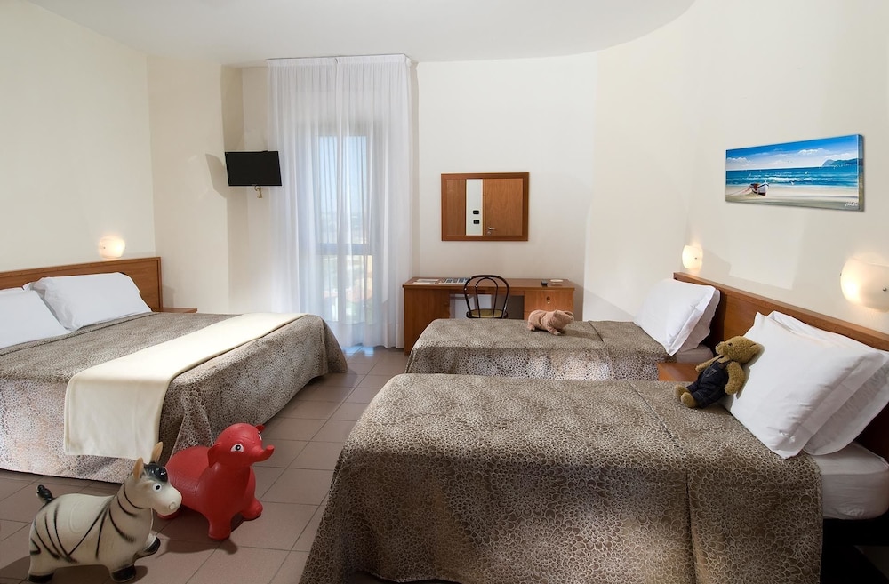 Family Quadruple Room, Sea View
