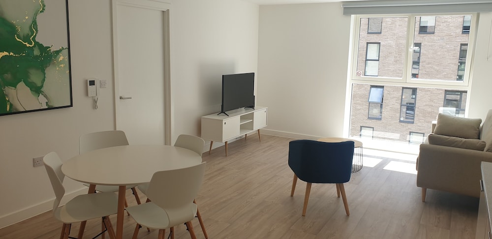 One Bedroom Apartment - Photo 12