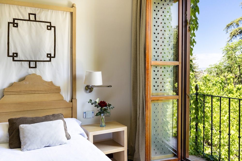 Superior Twin Room - Photo 6