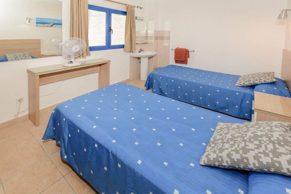 Double or Twin Room, Shared Bathroom photo 3