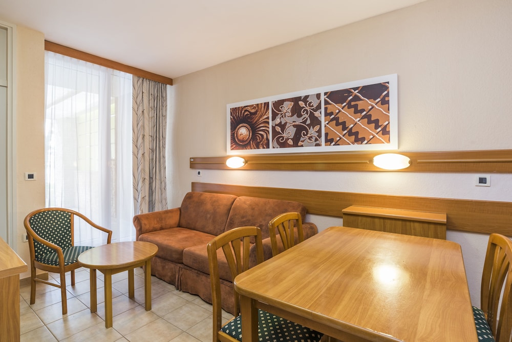 Premium Apartment (2+2 guests) photo 3