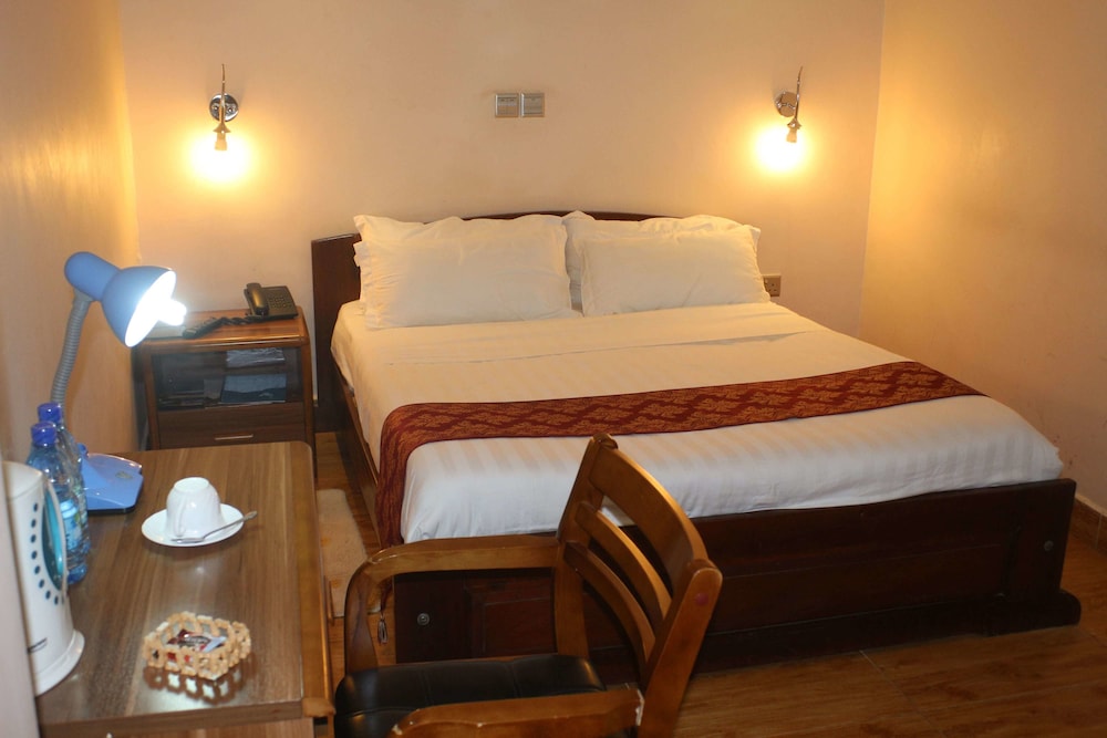 Standard Double Room, 1 Queen Bed, Non Smoking photo 2