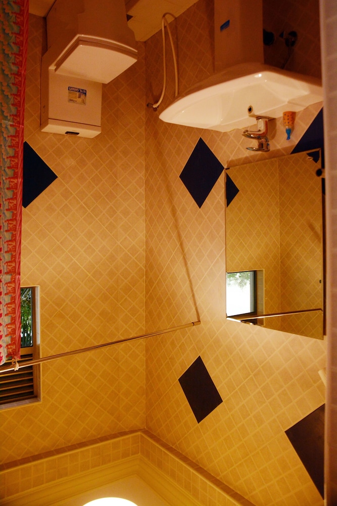Deluxe Suite, 1 Double Bed, Lake View photo 3