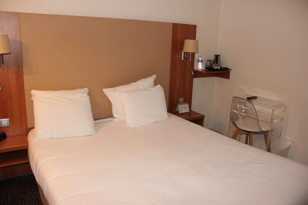 Standard Room, 1 Double Bed - Photo 4