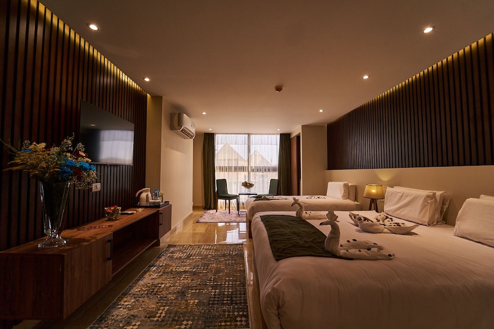 Family Room, Mountain View