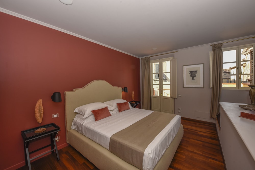 Executive Suite, 1 Bedroom, City View - Photo 2