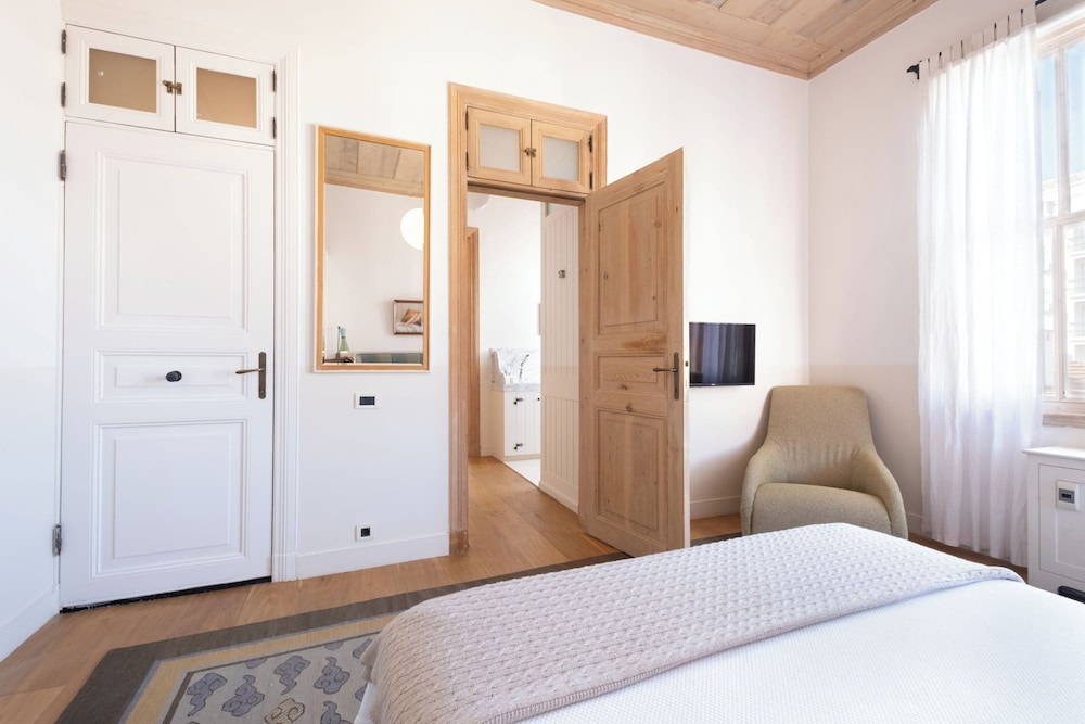 Junior Suite, 1 Bedroom - Photo 7
