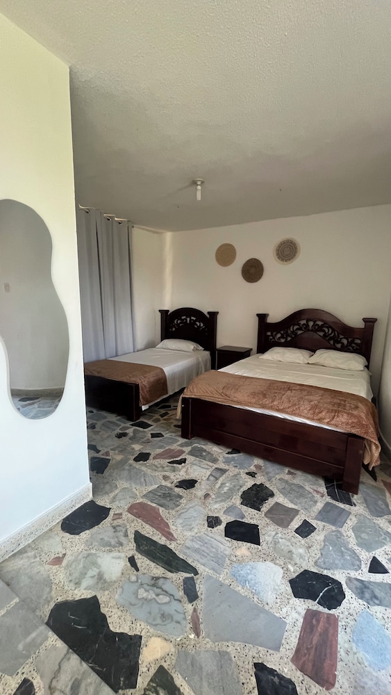 Room, Garden View