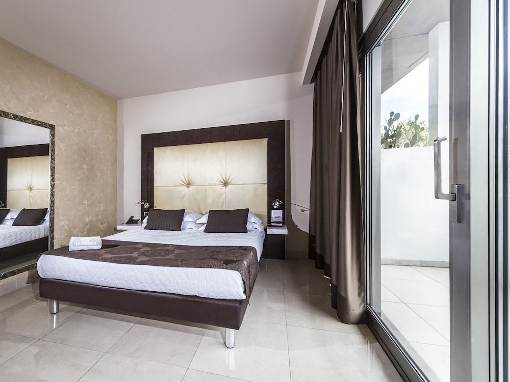 Premier Room, Sea View - Photo 4