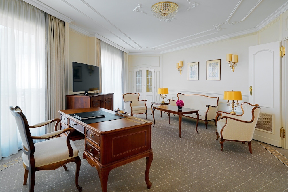 Signature Suite, 1 King Bed