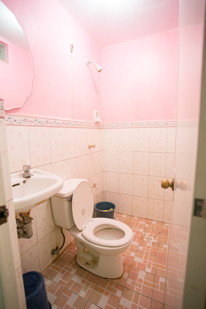 Budget Double Room photo 3
