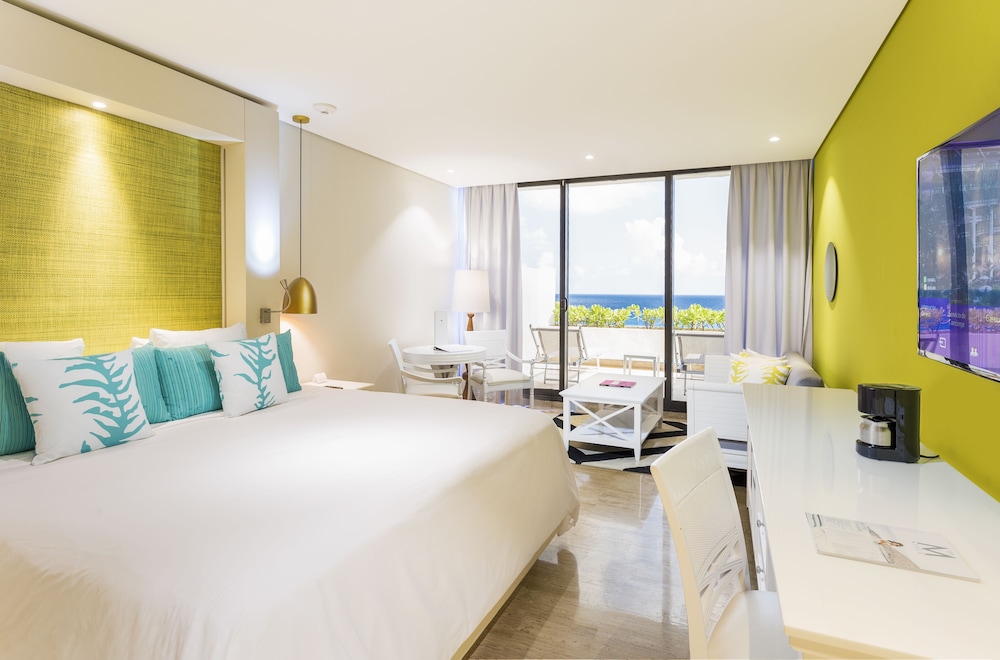 Grand Junior Suite Ocean View