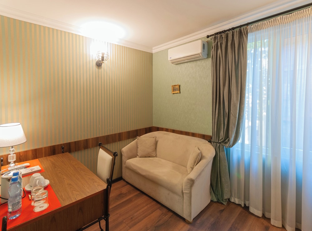 Single Room photo 3