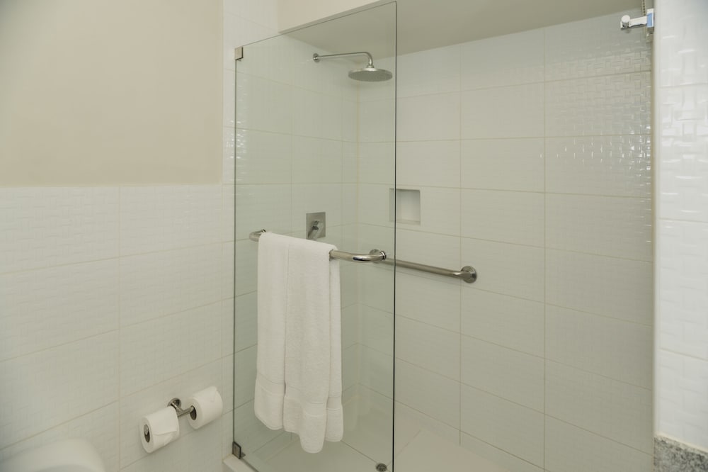 Standard Room - Photo 7