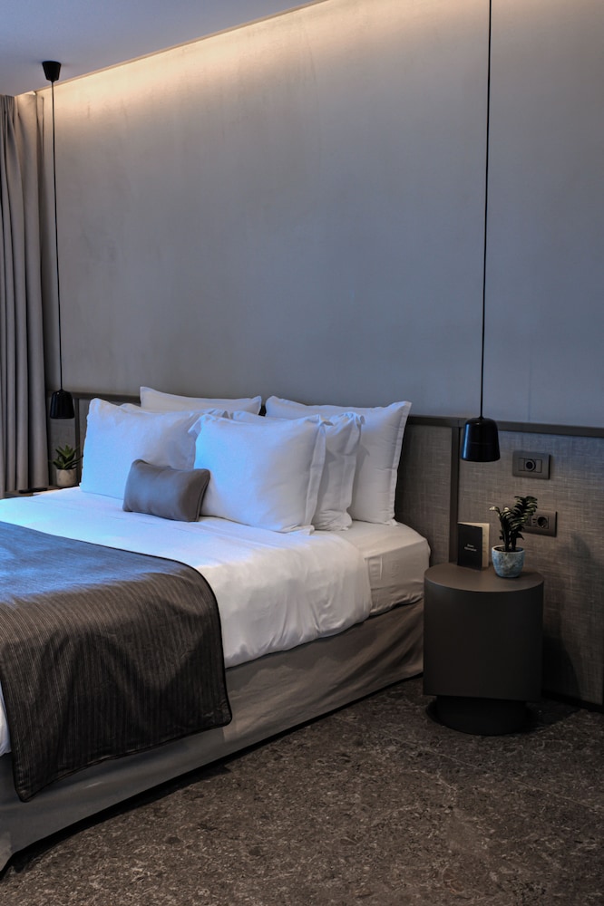 Superior Suite, Sea View - Photo 8