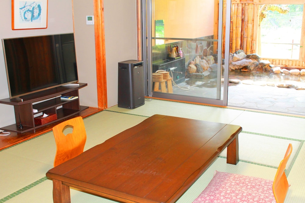 Room with Private Open-air Bath for 5 People photo 2