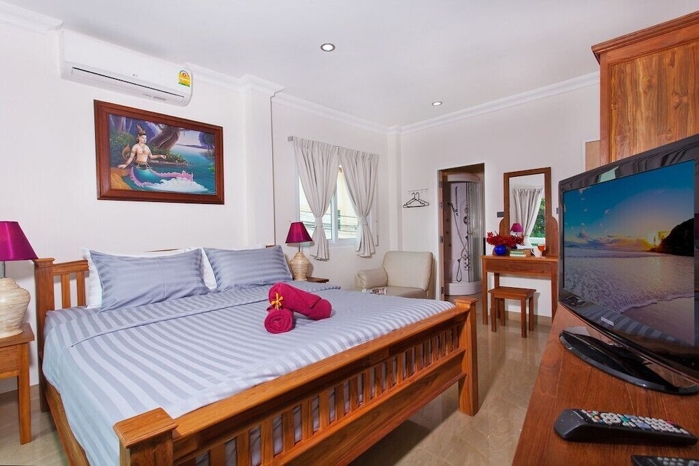 room photo