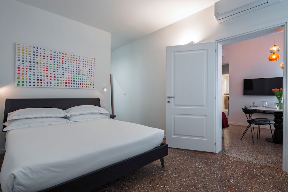 Superior Apartment, City View photo 3