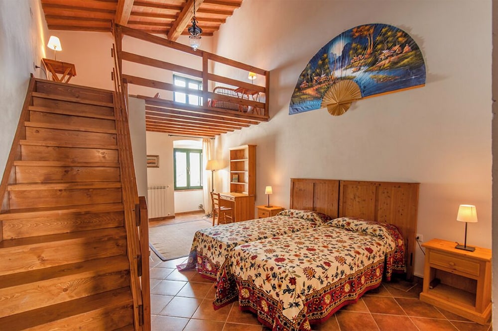 Family Apartment, 2 Bedrooms, Pets Allowed, Garden View photo 1