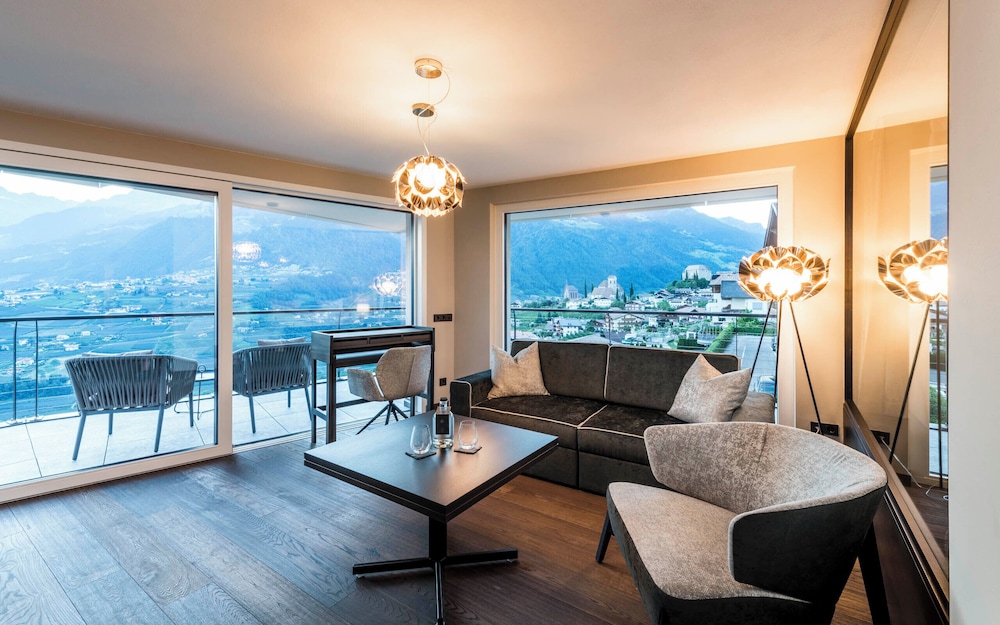 Luxury Suite, Mountain View