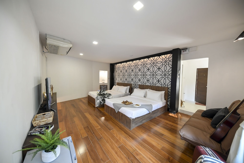 Family Studio Suite Room 2