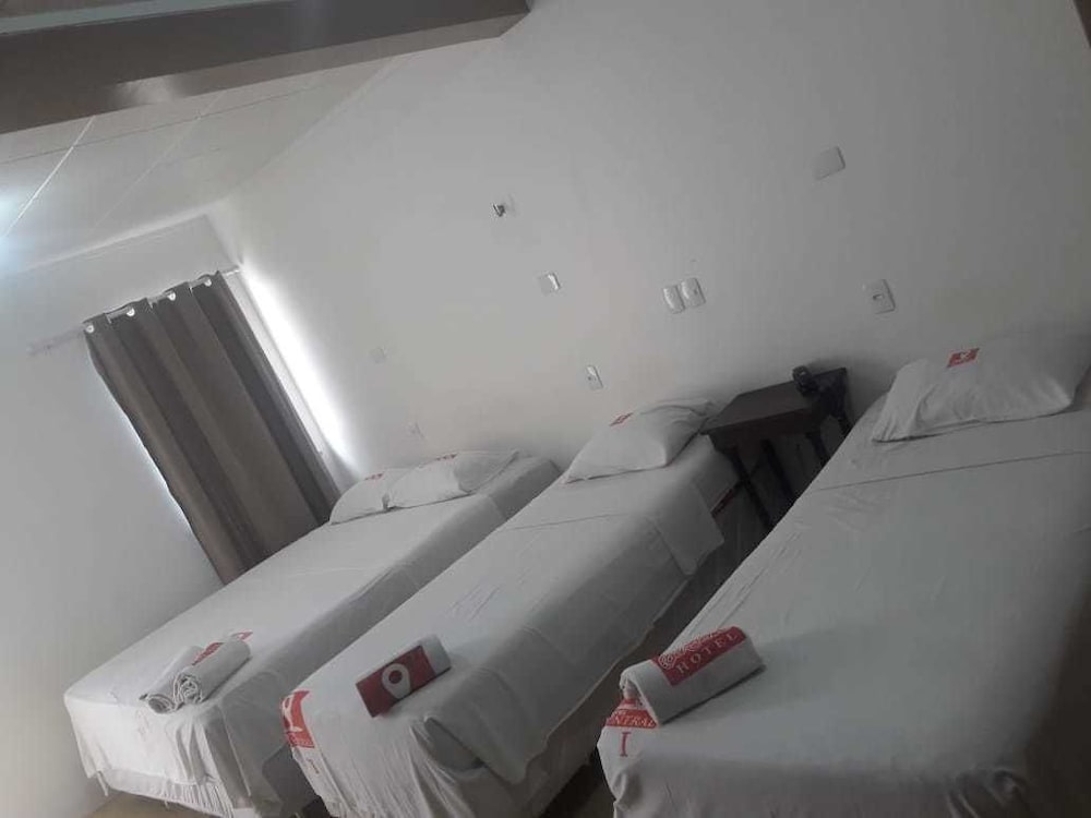 Economy Triple Room, 3 Twin Beds, City View photo 1