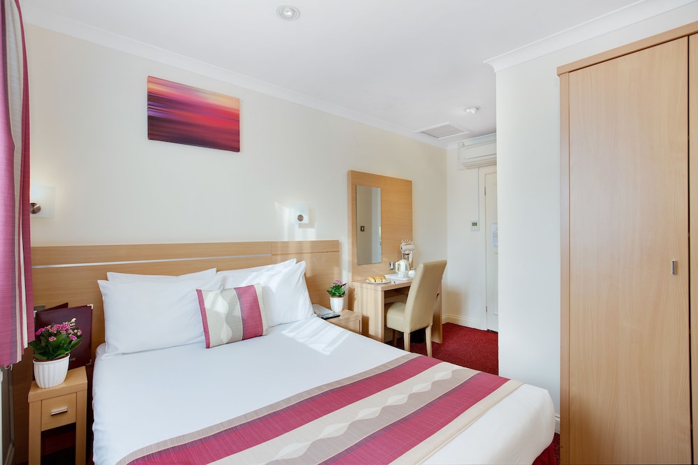 Standard Double Room photo 2