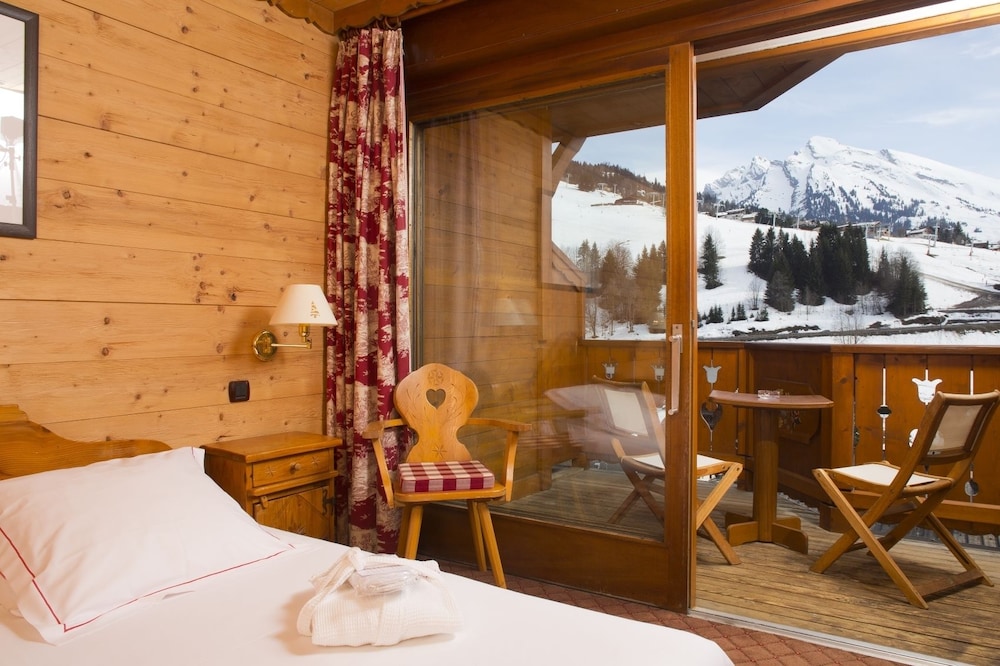 Double or Twin Room, Balcony, Mountain View