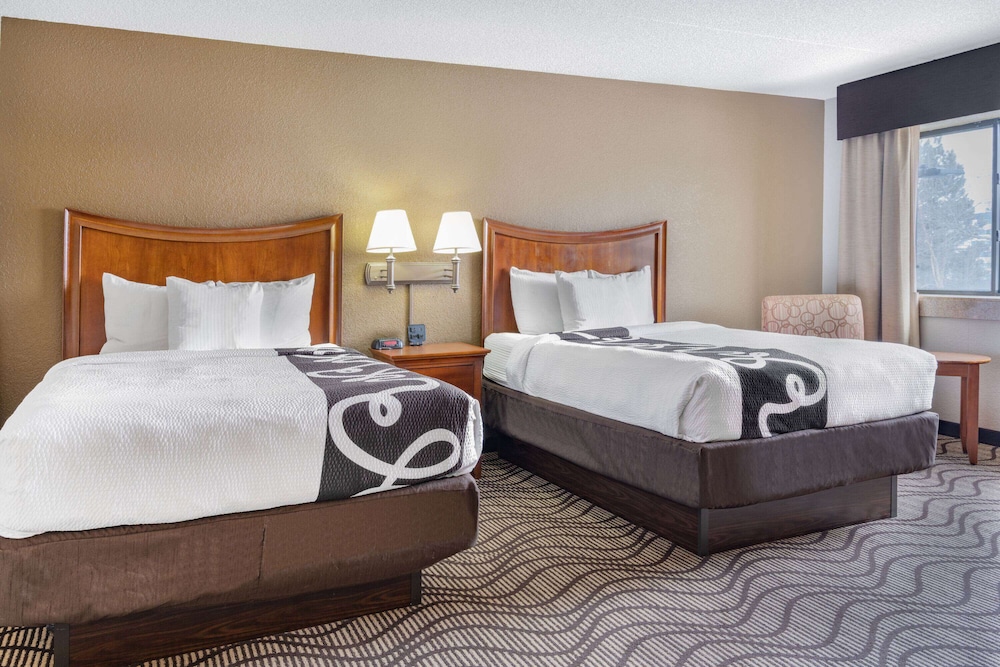 Room, 2 Double Beds, Accessible, Non Smoking (Mobility/Hearing Impaired Accessible) - Photo 1