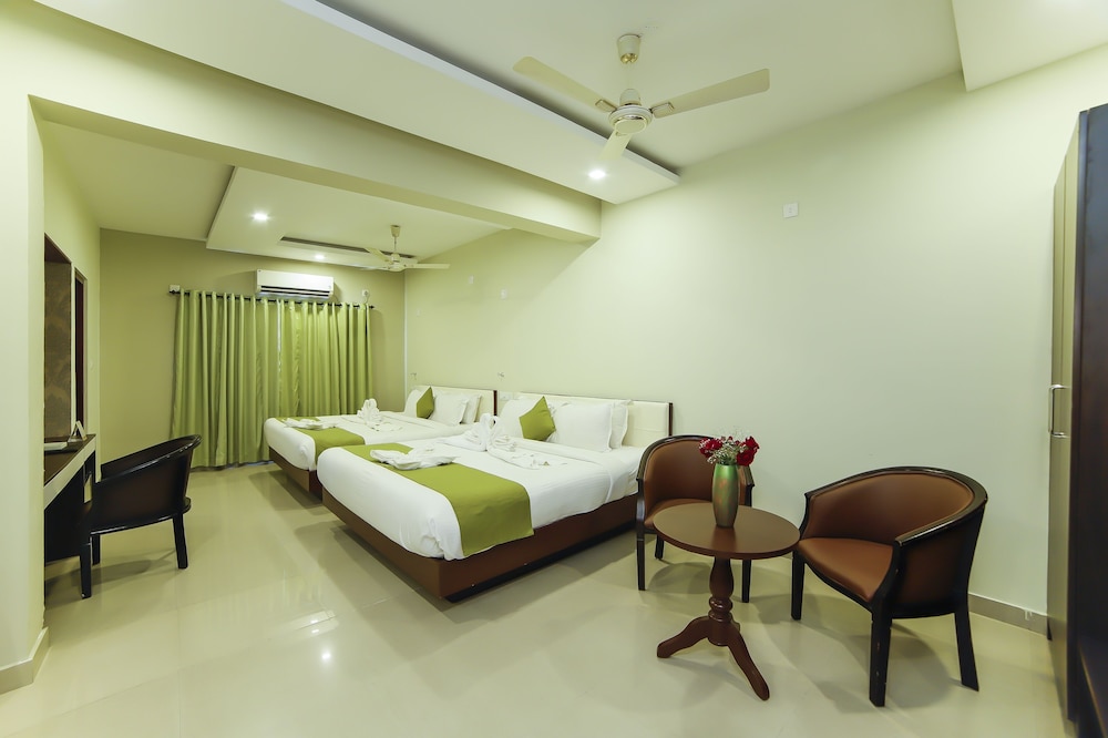 Deluxe Quadruple Room