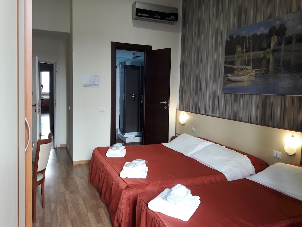 Standard Quadruple Room photo 3