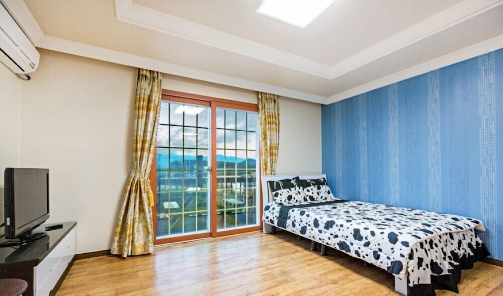 Room (Dalbit Bada) - Photo 5