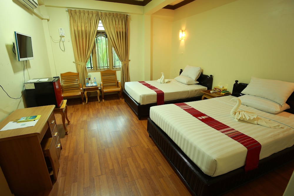 Deluxe Triple Room photo 3