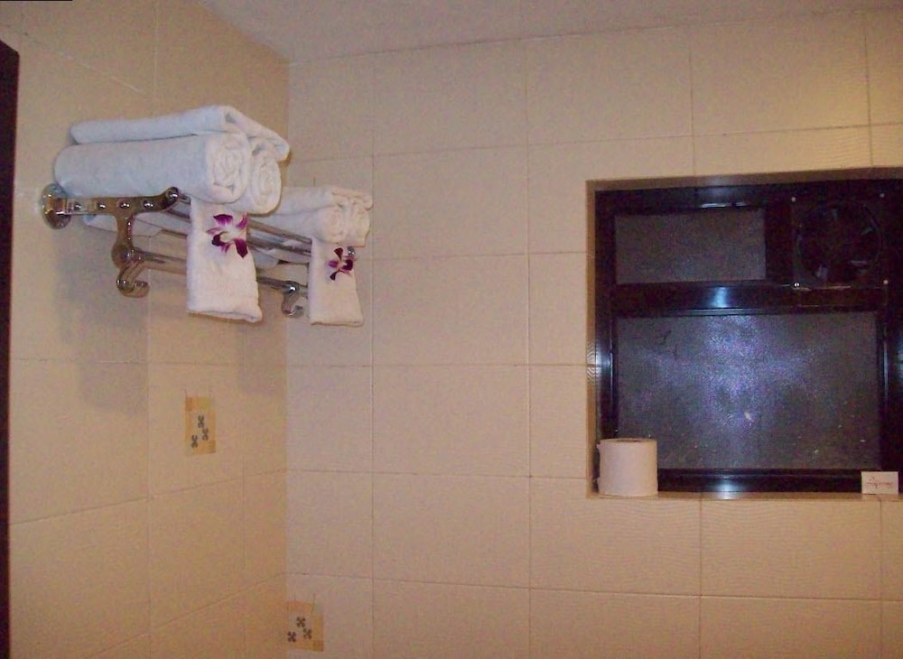 Deluxe Room - Photo 2