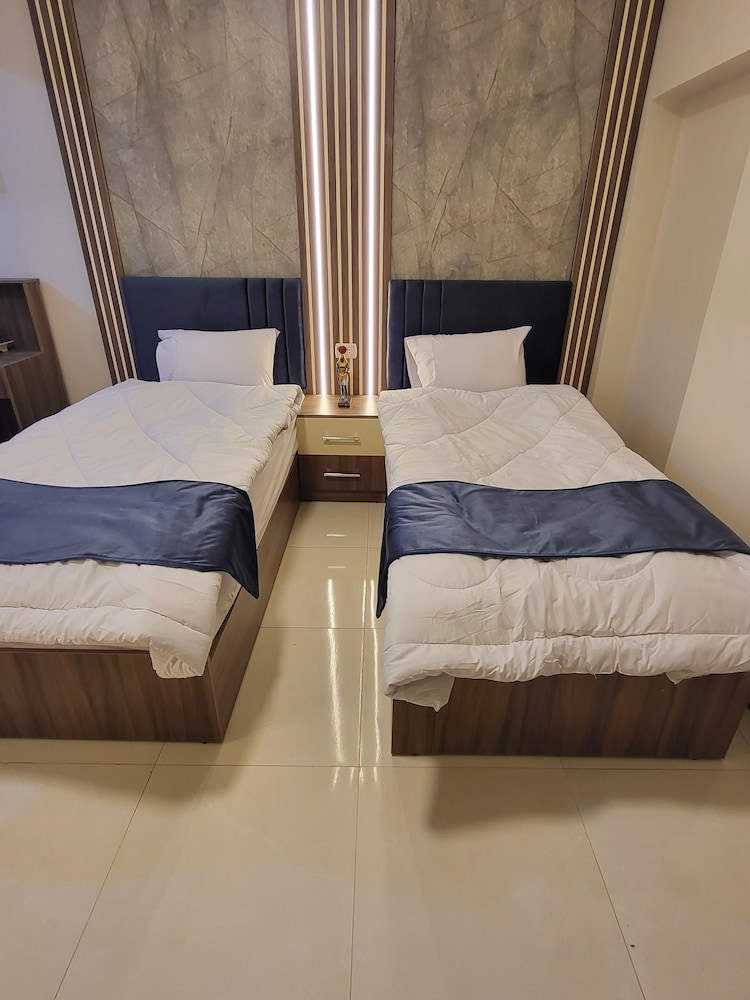 Luxury Triple Room photo 2