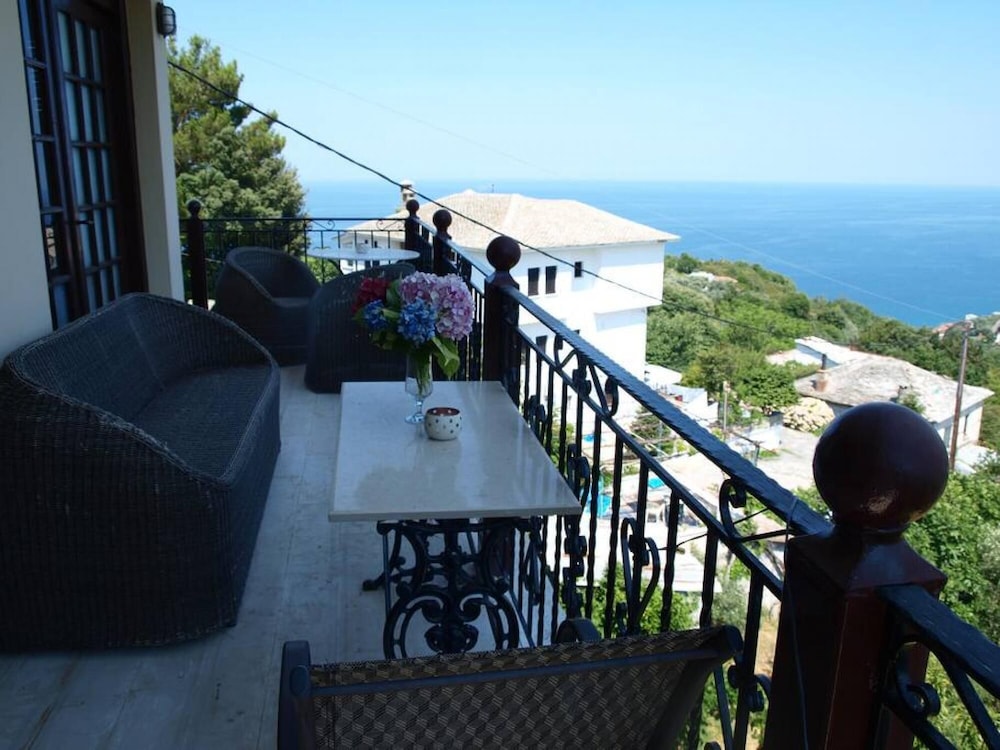 Paradeisos Penthouse, Photo 9