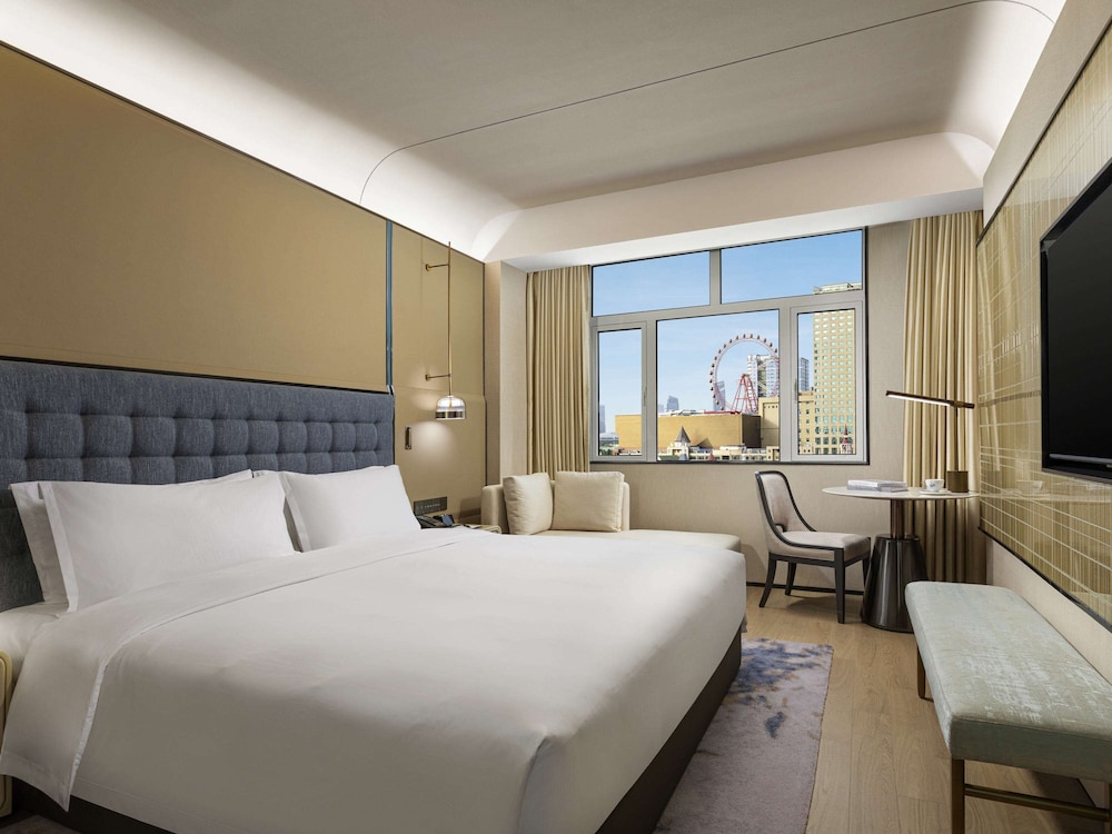 Premier Room, 1 King Bed