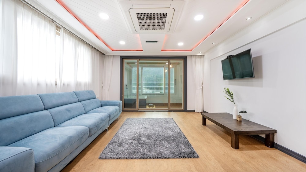 Basic Room, 1 Bedroom (Solbatgil 3) photo 3