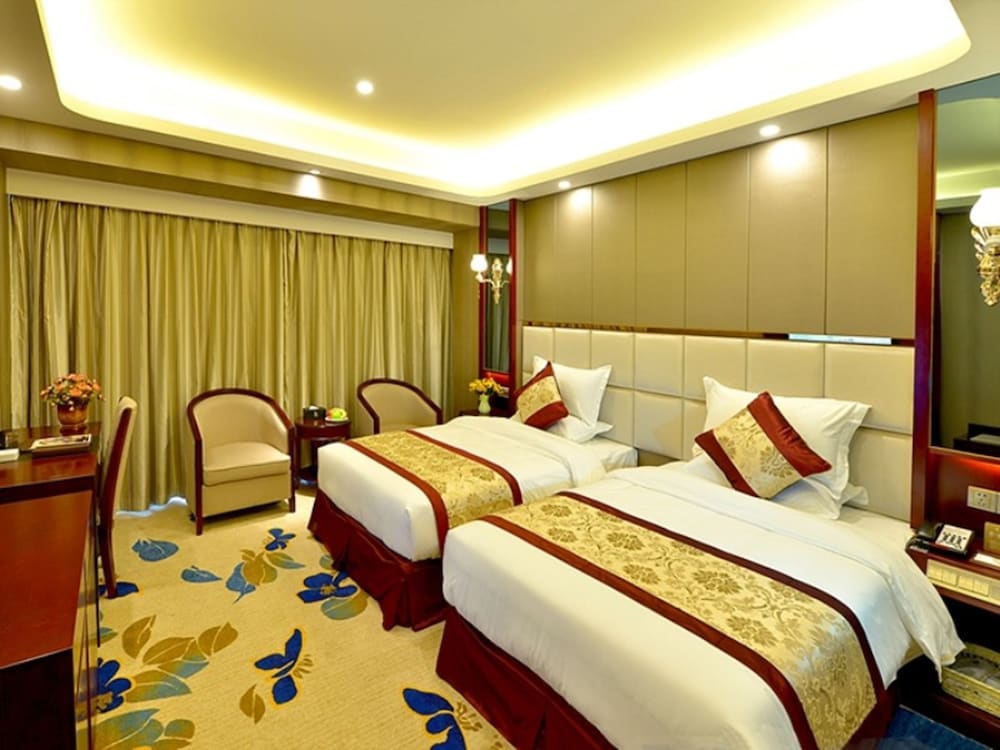 Superior Twin Room photo 2