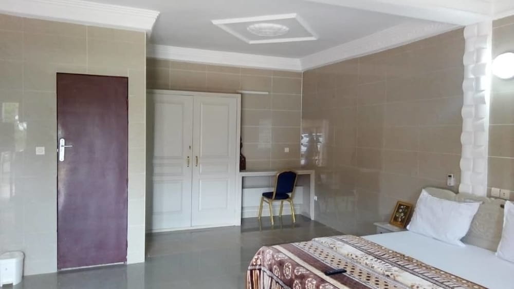 Exclusive Suite, 1 King Bed, Non Smoking