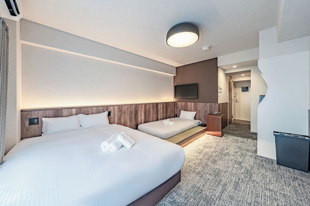 Superior Triple Room, Non Smoking, Balcony