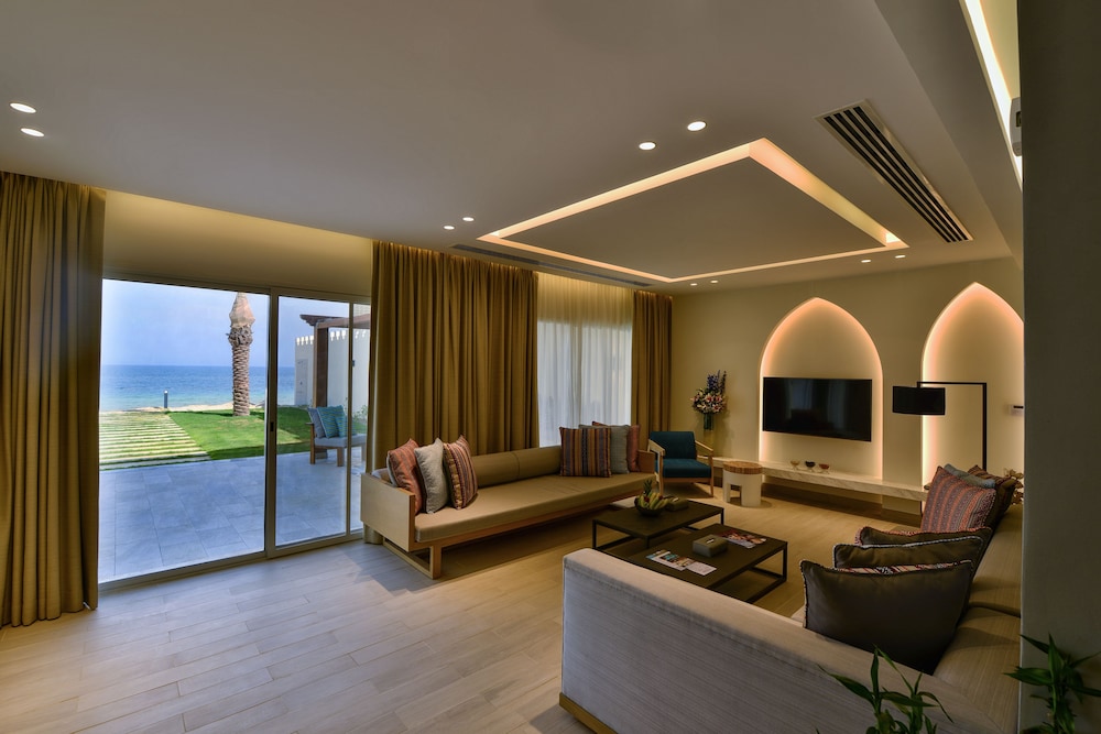 Exclusive Villa, 4 Bedrooms, Ocean View, Beachfront photo 3