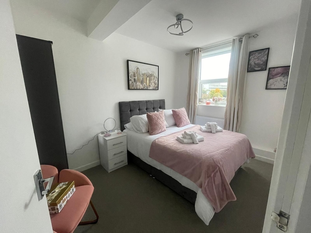 Exclusive Apartment, 2 Bedrooms, Non Smoking
