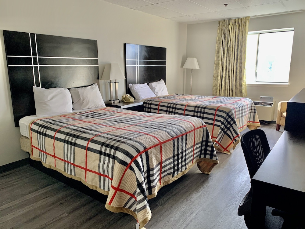 Standard Double Room Single Use, 2 Double Beds photo 3