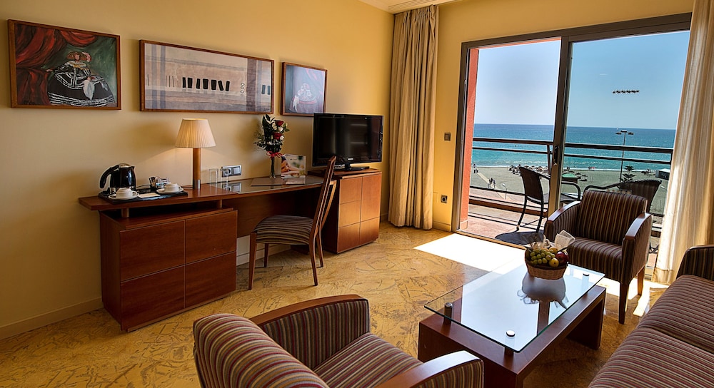 Elite Suite, Terrace, Pool View