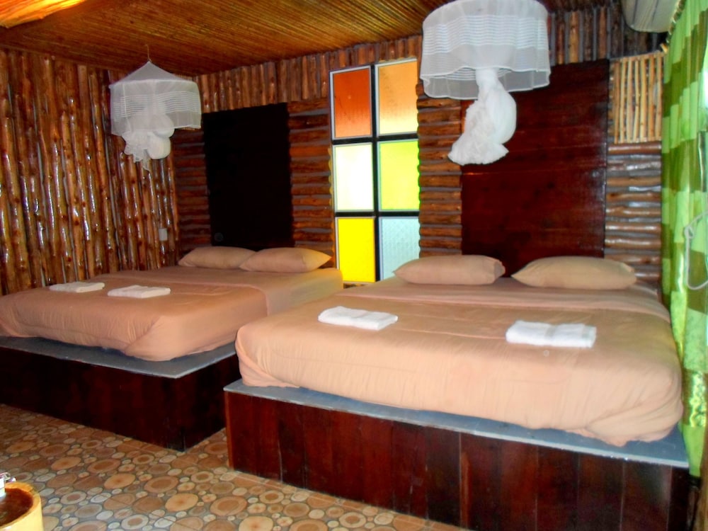 Family Tree House, 2 Double Beds, Garden View