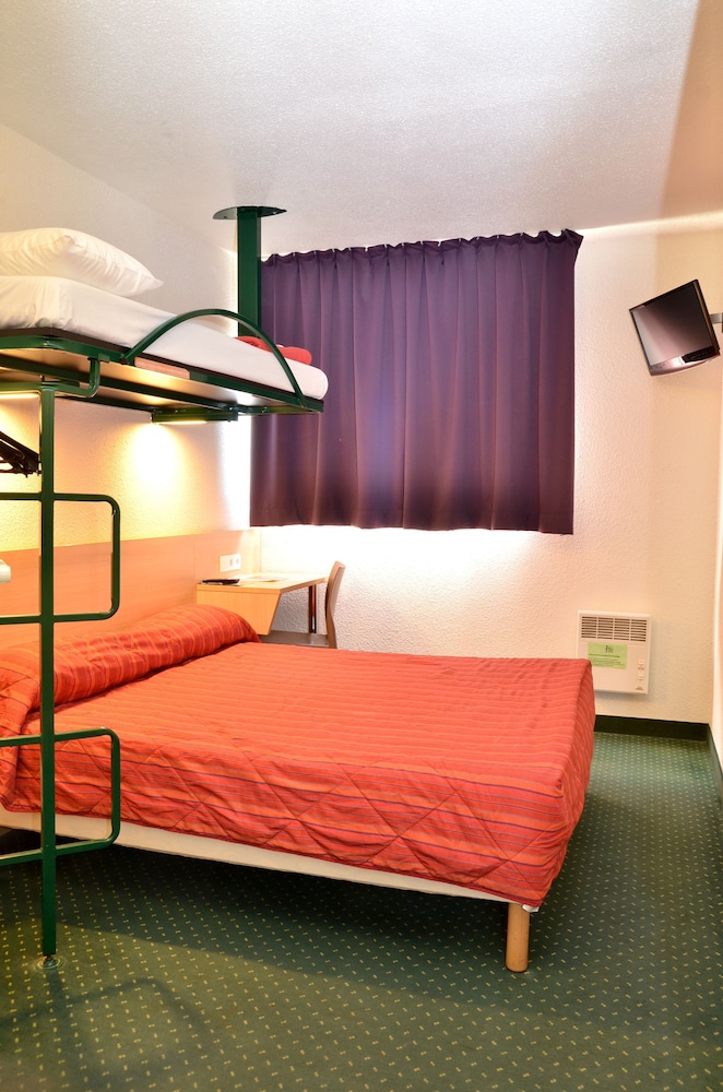 Triple Room - Photo 6